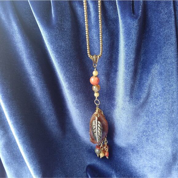 Natural Orange Agate Slice and Gold Feather Necklace strength courage protection - Picture 9 of 10
